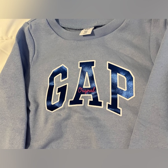 babyGap Light Blue Logo Sweater RRP $24.99 - Picture 2 of 3